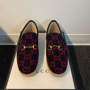 Men’s Gucci slippers, size 8